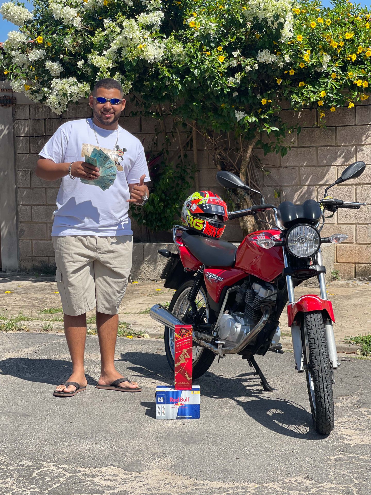 SORTEIO TITAN 150 + CAPACETE LS2 + COMBO DE RED LABEL